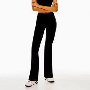 Aritzia TnaCHILL™ Atmosphere Flare Hi-Rise Legging